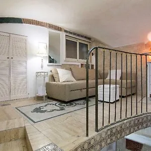 Apartment Ancient Mansion, Rome